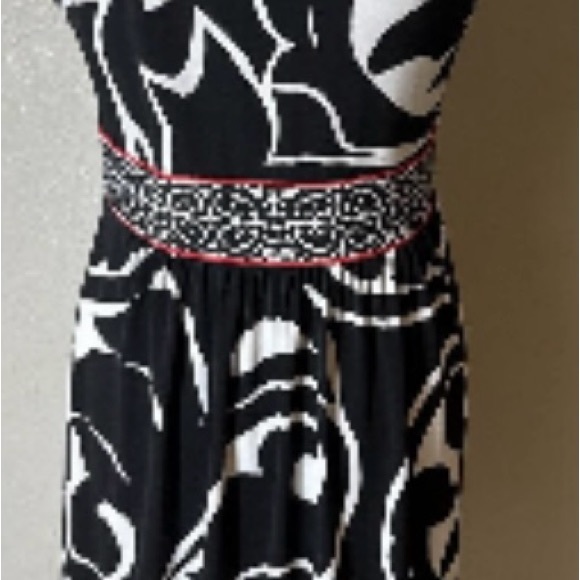 White House/Black Market Dress - Picture 2 of 13